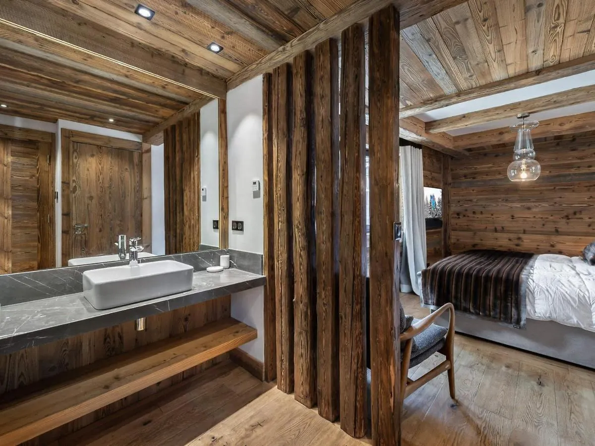 Chalet Luxueux Avec 5 Chambres, Hammam, Cheminee Et Grande Terrasse Au Coeur De Val D'Isere - Fr-1-567-34 France