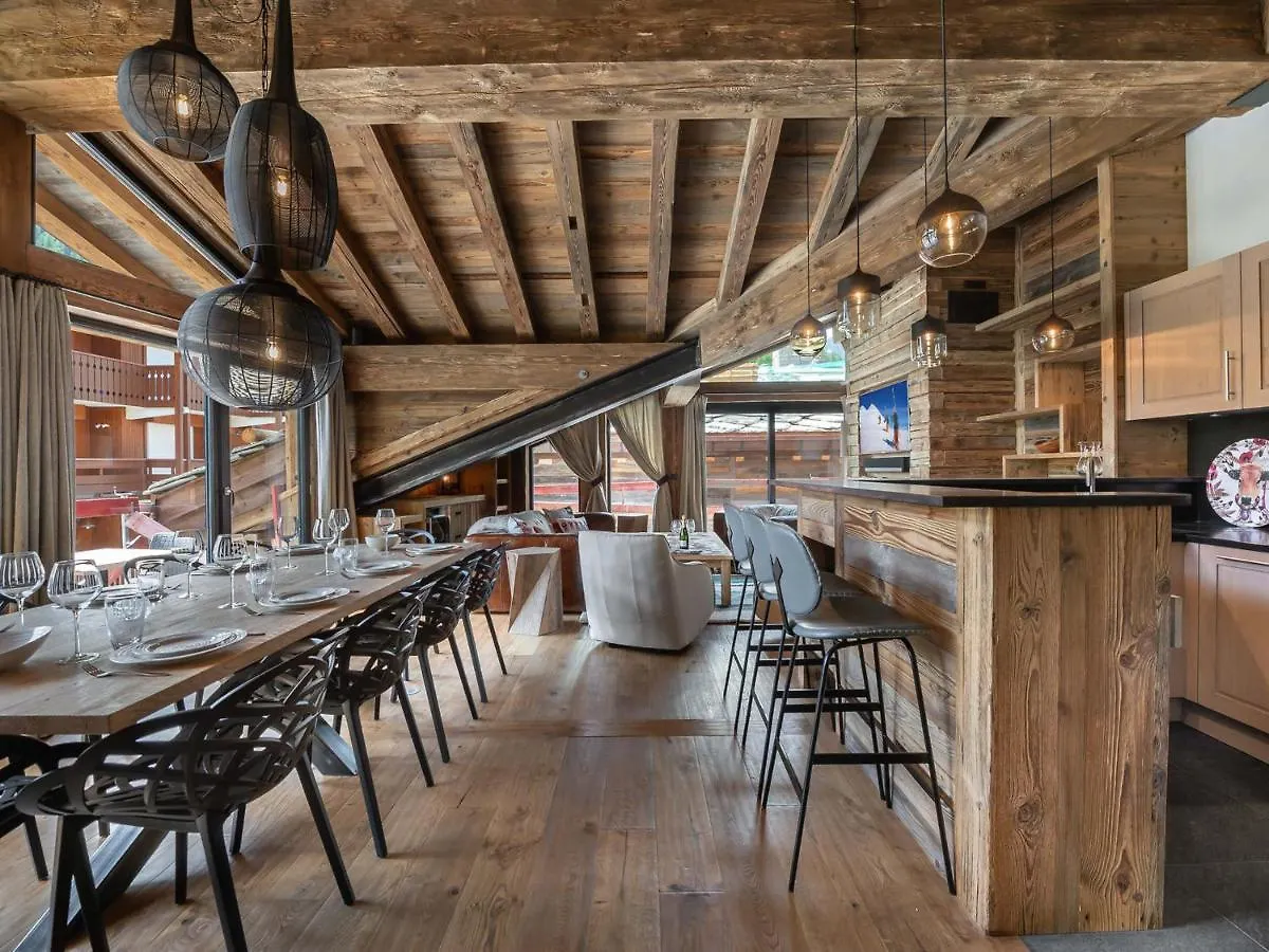 Chalet Luxueux Avec 5 Chambres, Hammam, Cheminee Et Grande Terrasse Au Coeur De Val D'Isere - Fr-1-567-34 France