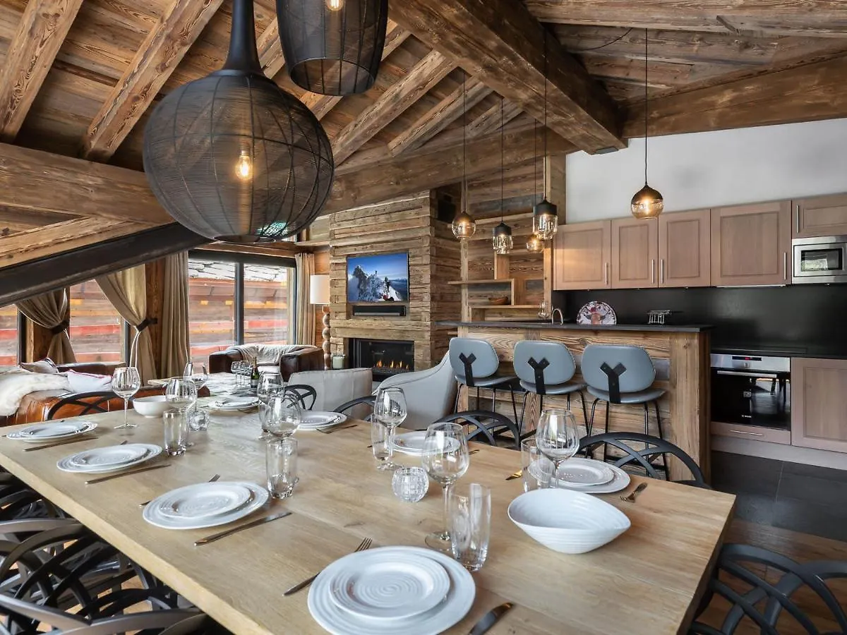 Chalet Luxueux Avec 5 Chambres, Hammam, Cheminee Et Grande Terrasse Au Coeur De Val D\'Isere - Fr-1-567-34 location